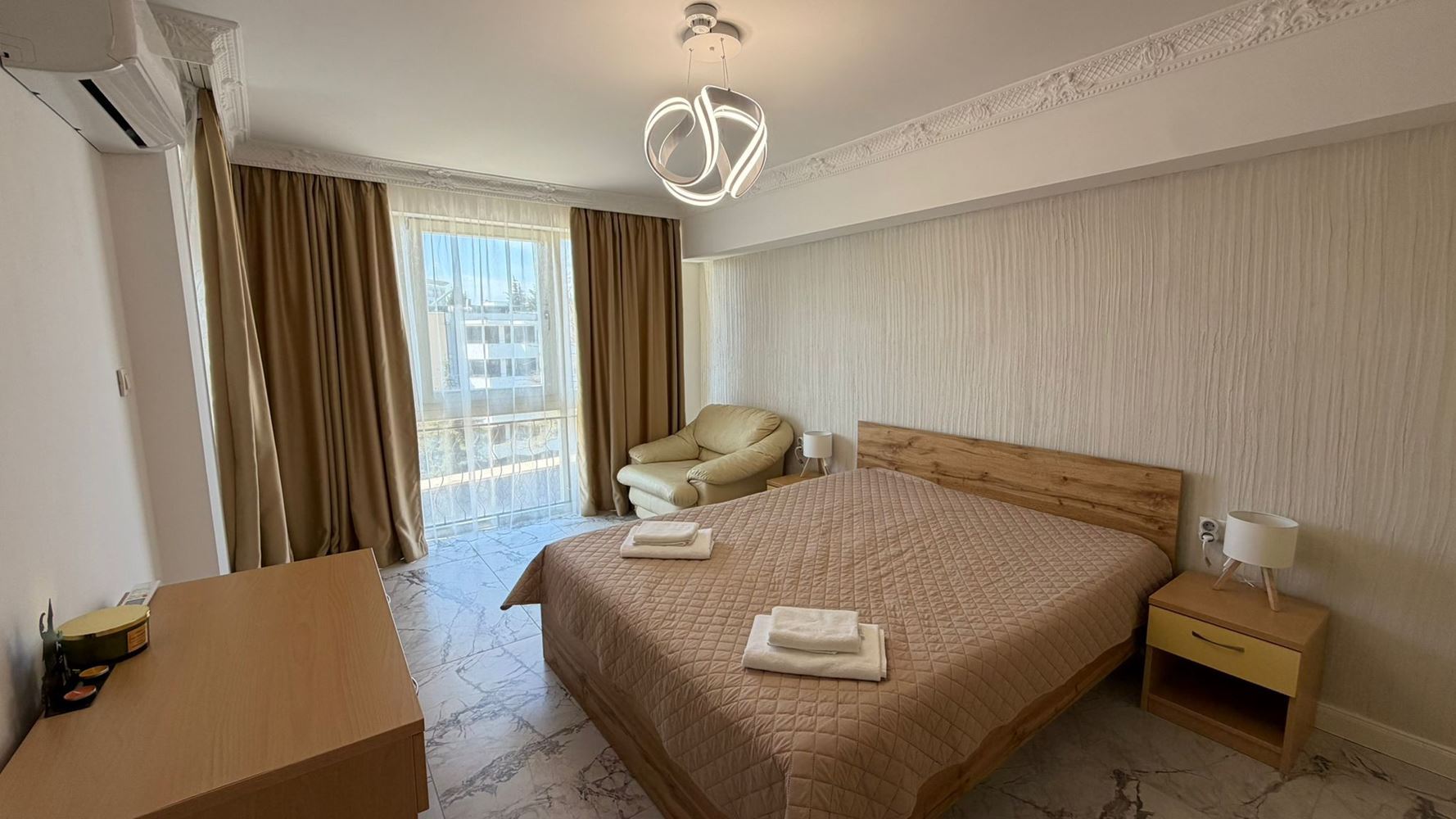 Spacious one-bedroom apartment 300 m from the sea in Sunny Beach – comfort, security and excellent investment