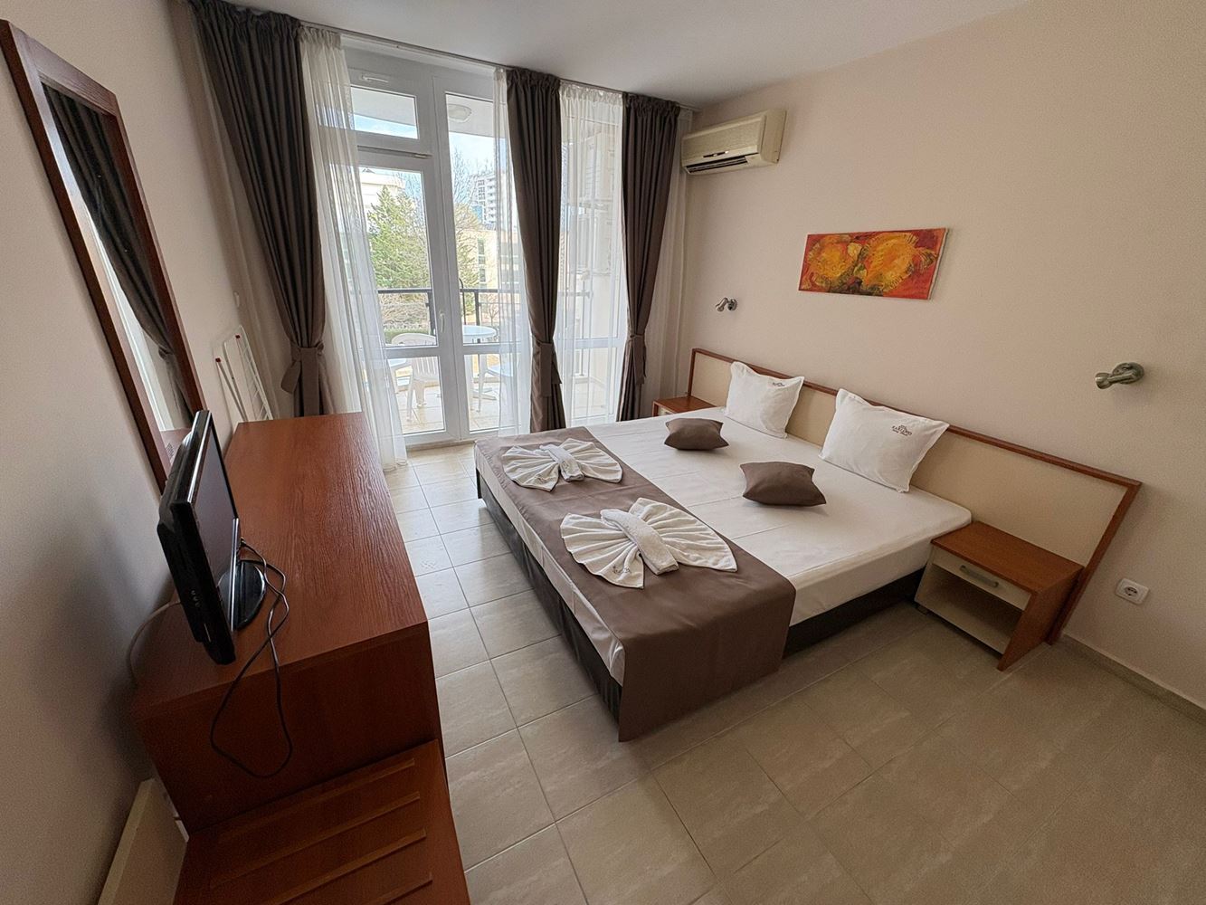 Two-Bedroom Apartment 300 Meters from the Beach in the Center of Sunny Beach