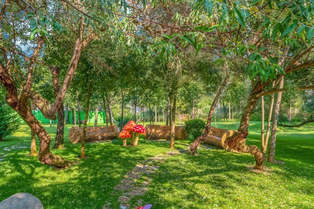 One-Bedroom Apartment with a View of the Park and Swimming Pool in a Prestigious Complex in Sunny Beach