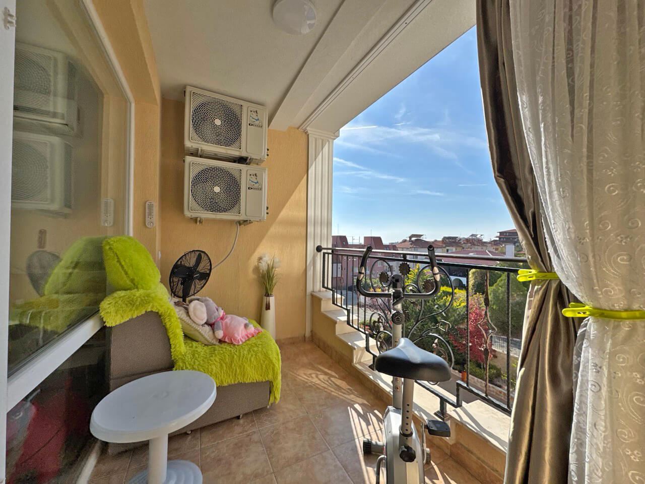 Spacious Furnished Studio in Sveti Vlas – 200 Metres from the Beach, with a Luxury SPA Centre and Excellent Amenities
