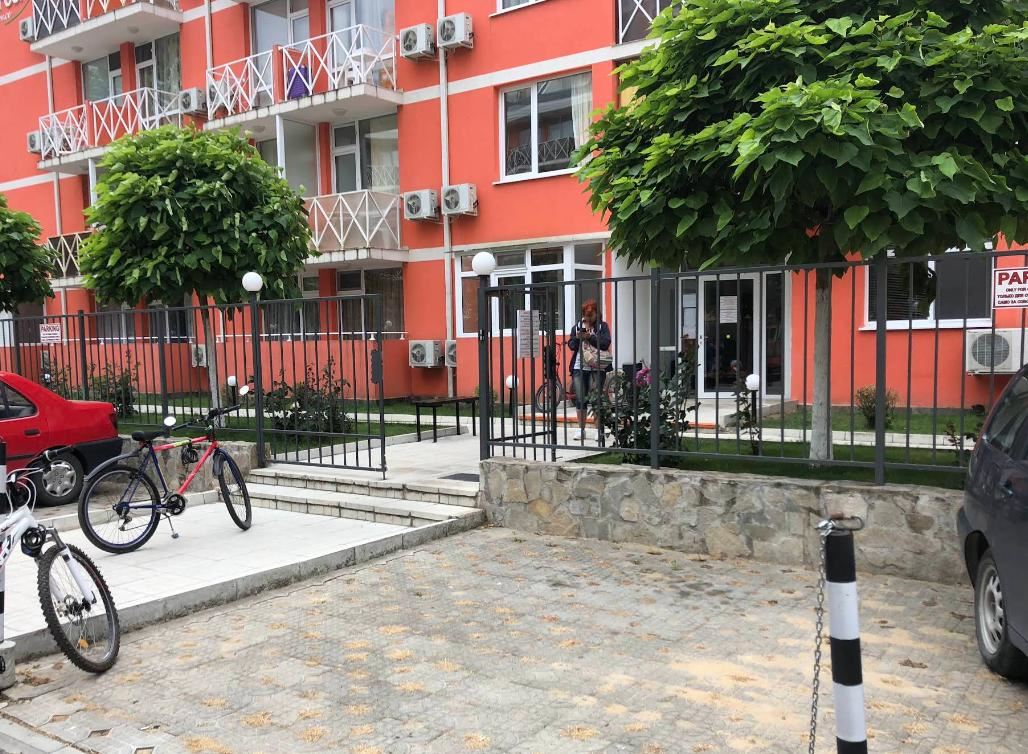 Cozy Apartment with One Bedroom in a Modern Complex 500 Metres from the Beach in Sunny Beach