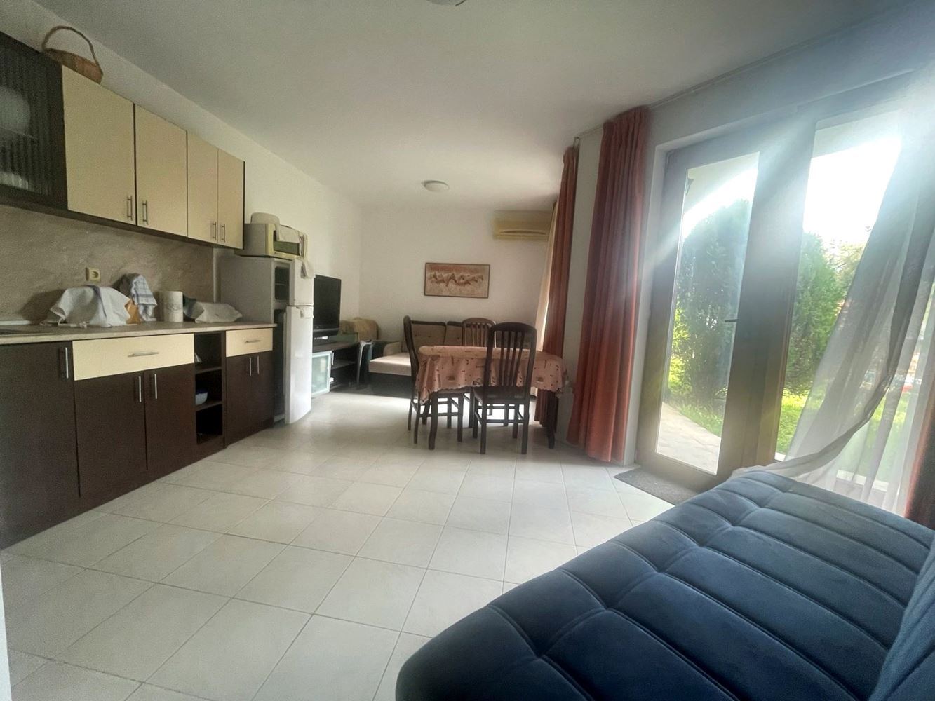 One-bedroom apartment with direct access to the pool in a complex in Sveti Vlas