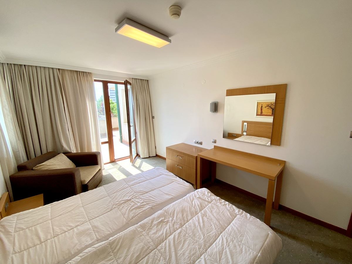 One-bedroom apartment on the first sea line in Ravda – luxury, nature, and impressive pool view