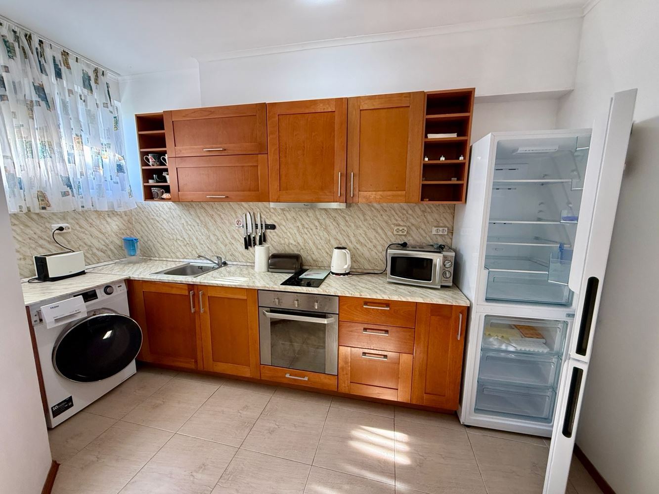 Cozy One-Bedroom Apartment with a Garden and Excellent Amenities in the Sunny Beach Area