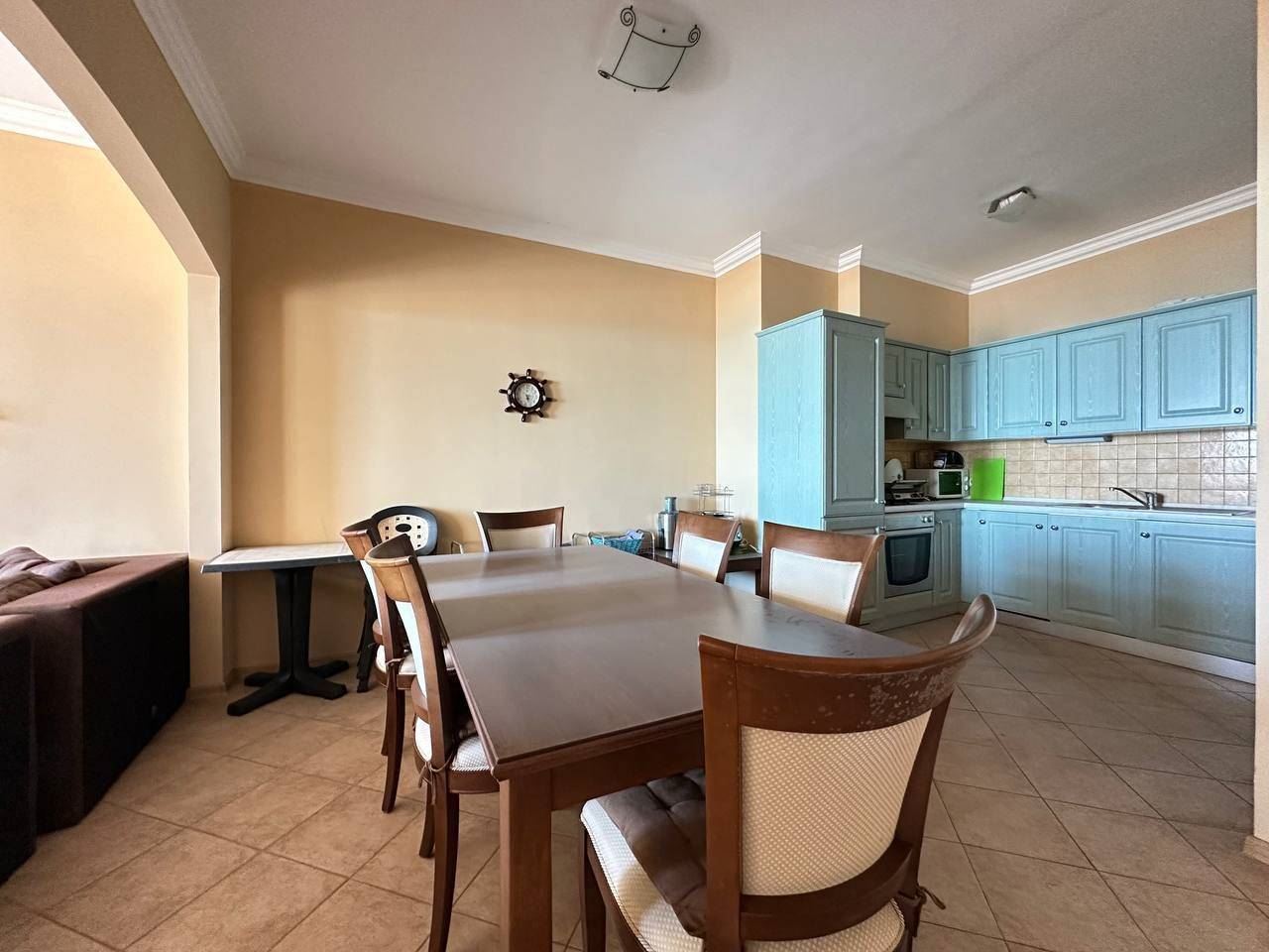 Spacious Apartment with Sea View on the First Line in Pomorie – Holiday Property with the Feeling of a Luxury Resort