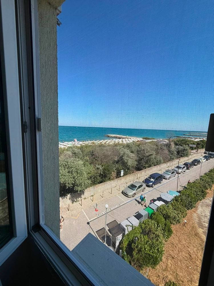 Front Sea View – Spacious One-Bedroom Apartment on the First Line in Pomorie