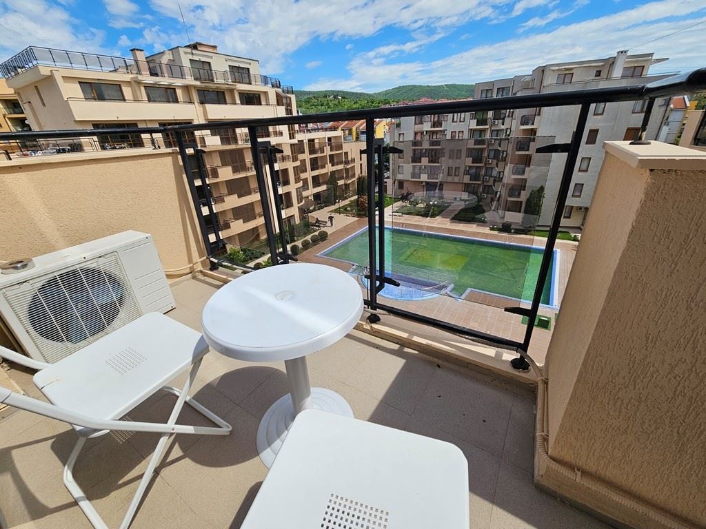 One-bedroom apartment with panoramic views and excellent location in Sunny Beach