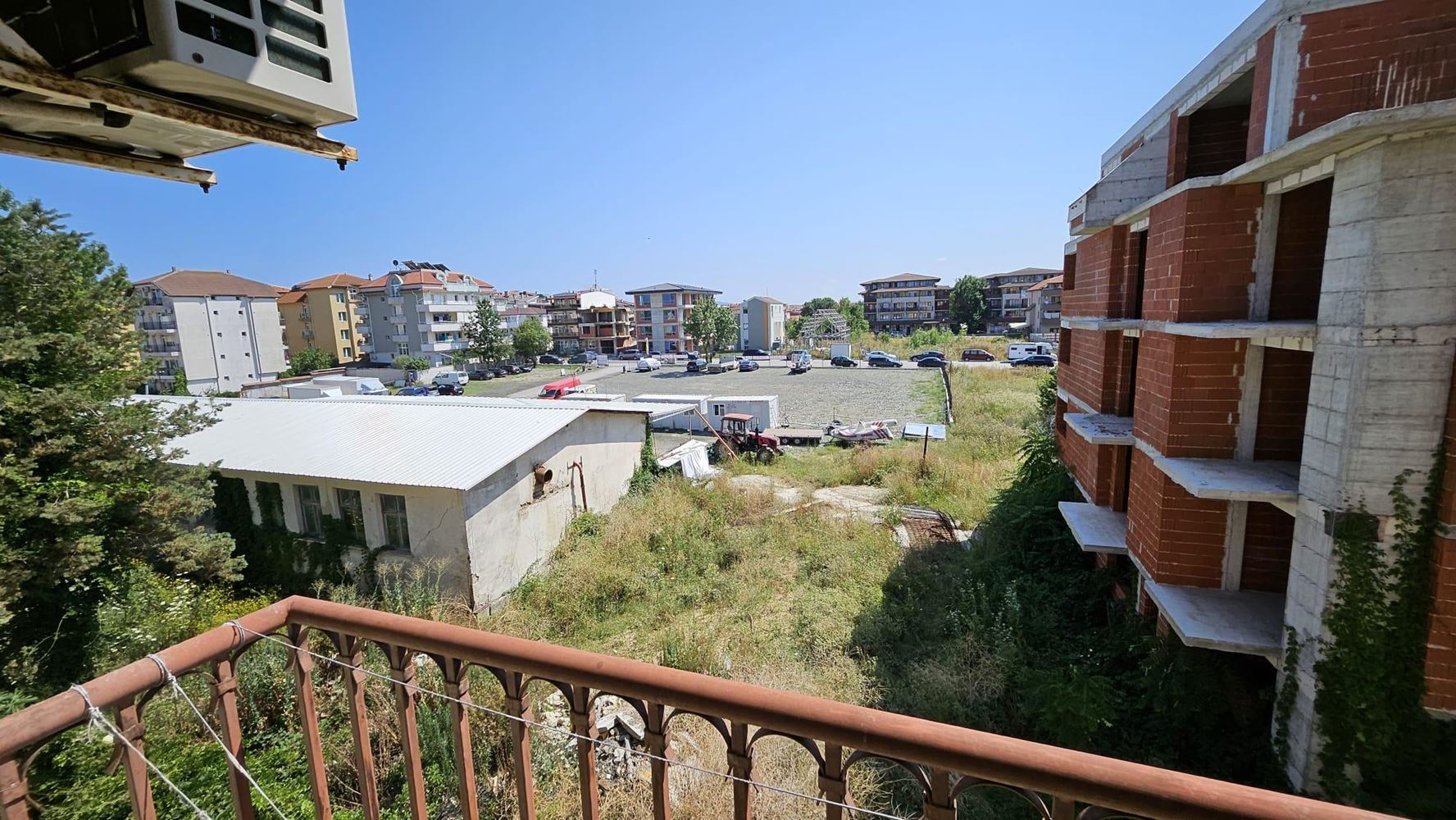 Apartment with One Bedroom in Primorsko with Act 16 – Swimming Pool, Gated Complex and Beach Within Walking Distance