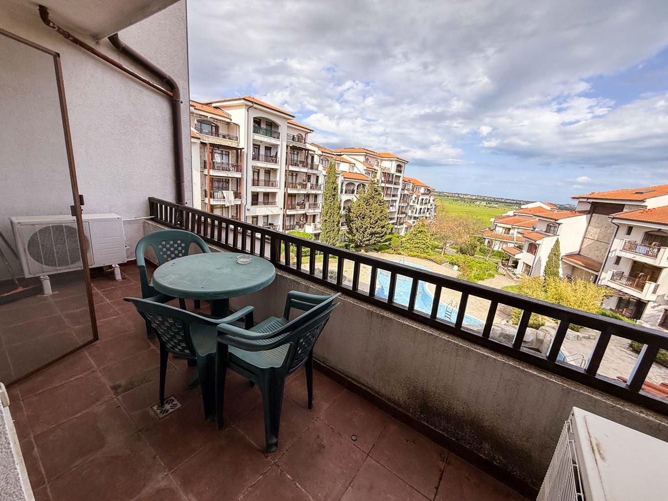 Spacious Two-Bedroom Apartment with Partial Sea Views in Aheloy