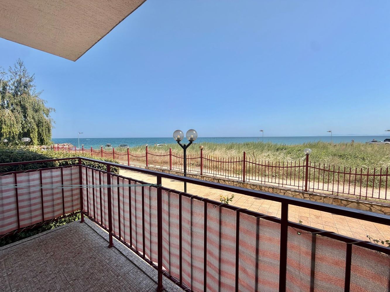 Furnished Studio with Panoramic Sea View in Ravda, Just 50 Meters from the Sea