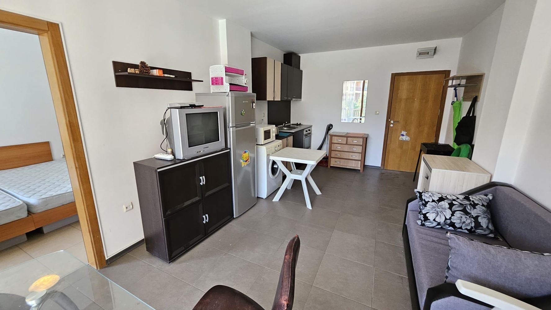 Apartment in a Complex in Sunny Beach with Swimming Pool, Restaurant and Low Maintenance Fee
