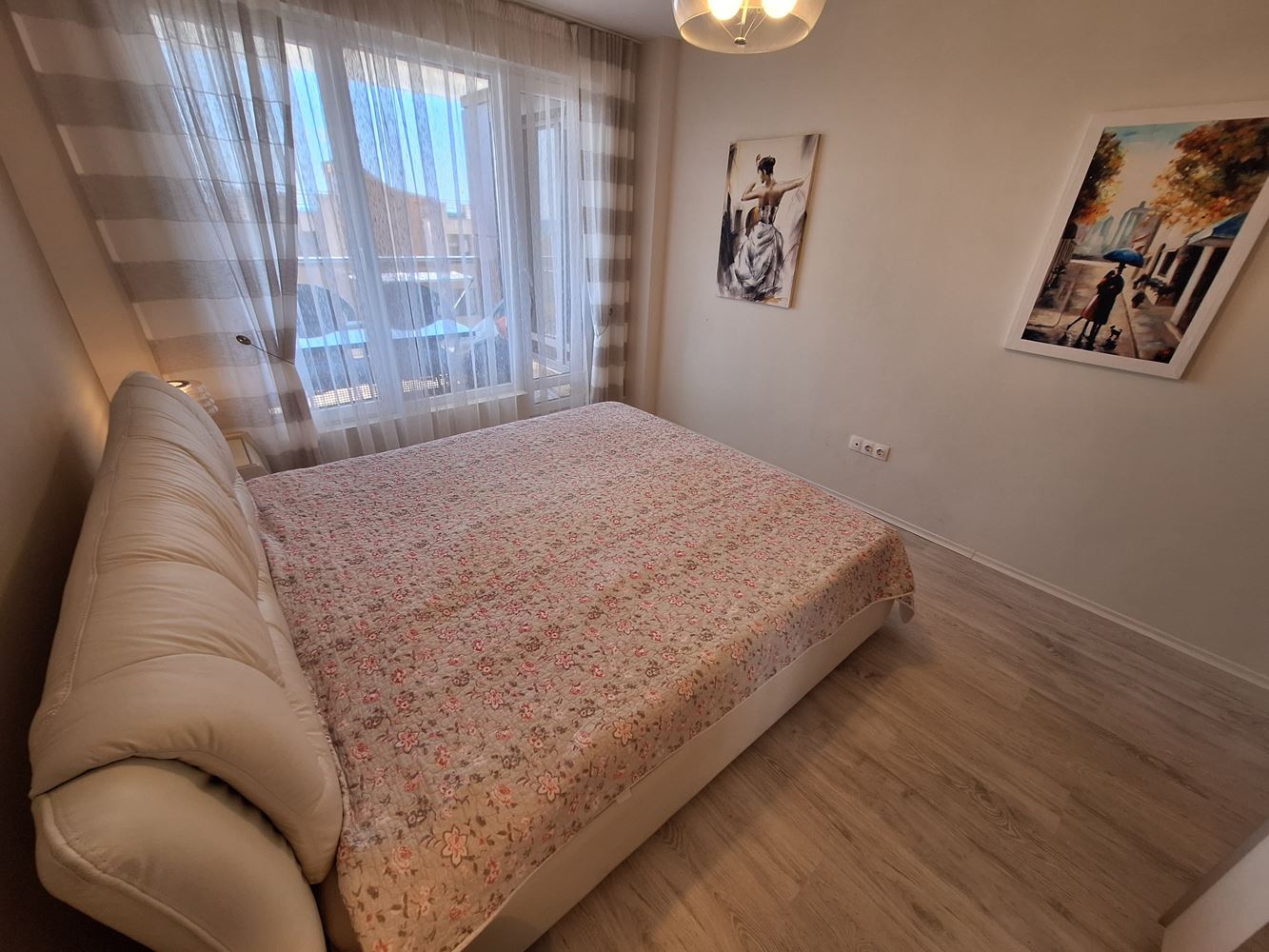 Spacious two-bedroom apartment with parking space only 200 meters from the sea in Sveti Vlas