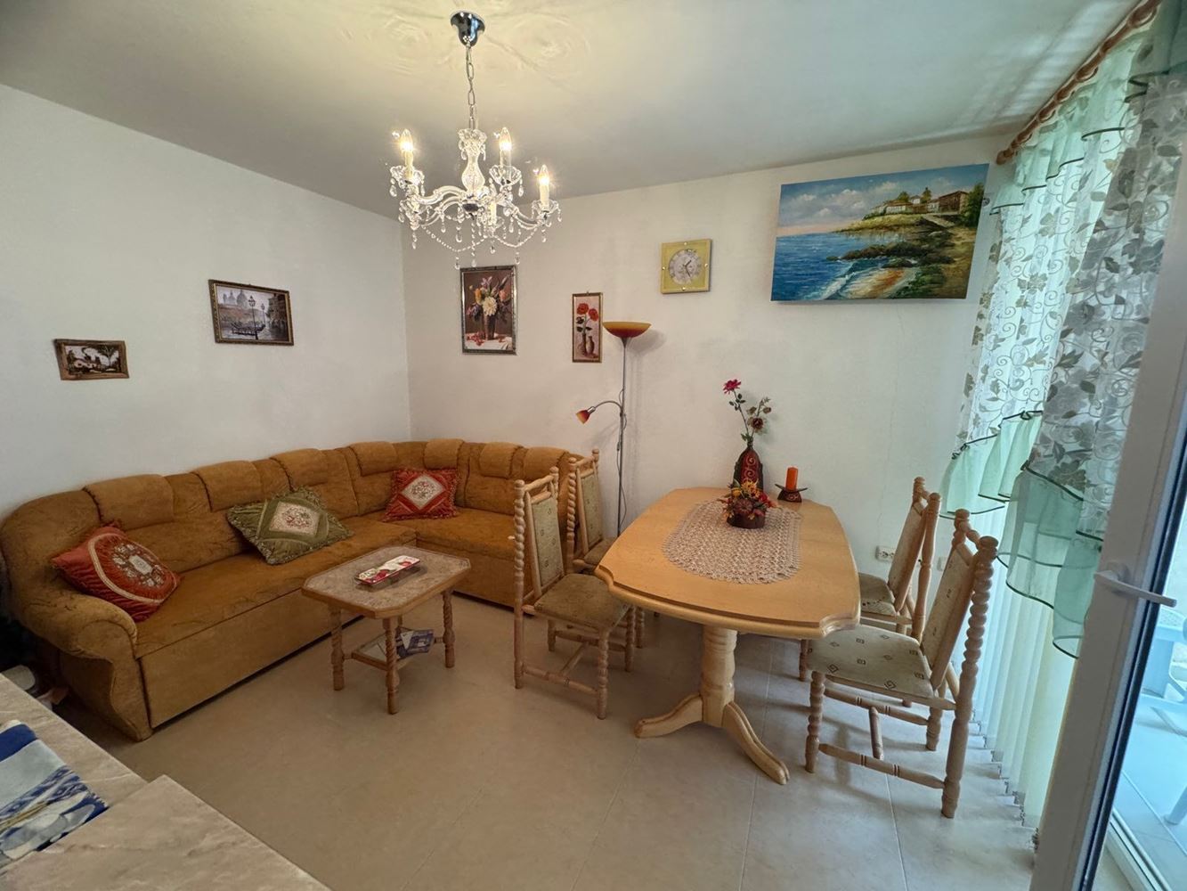 One-Bedroom Apartment 200 m from the Sea in Pomorie – Comfort, Location and Functionality
