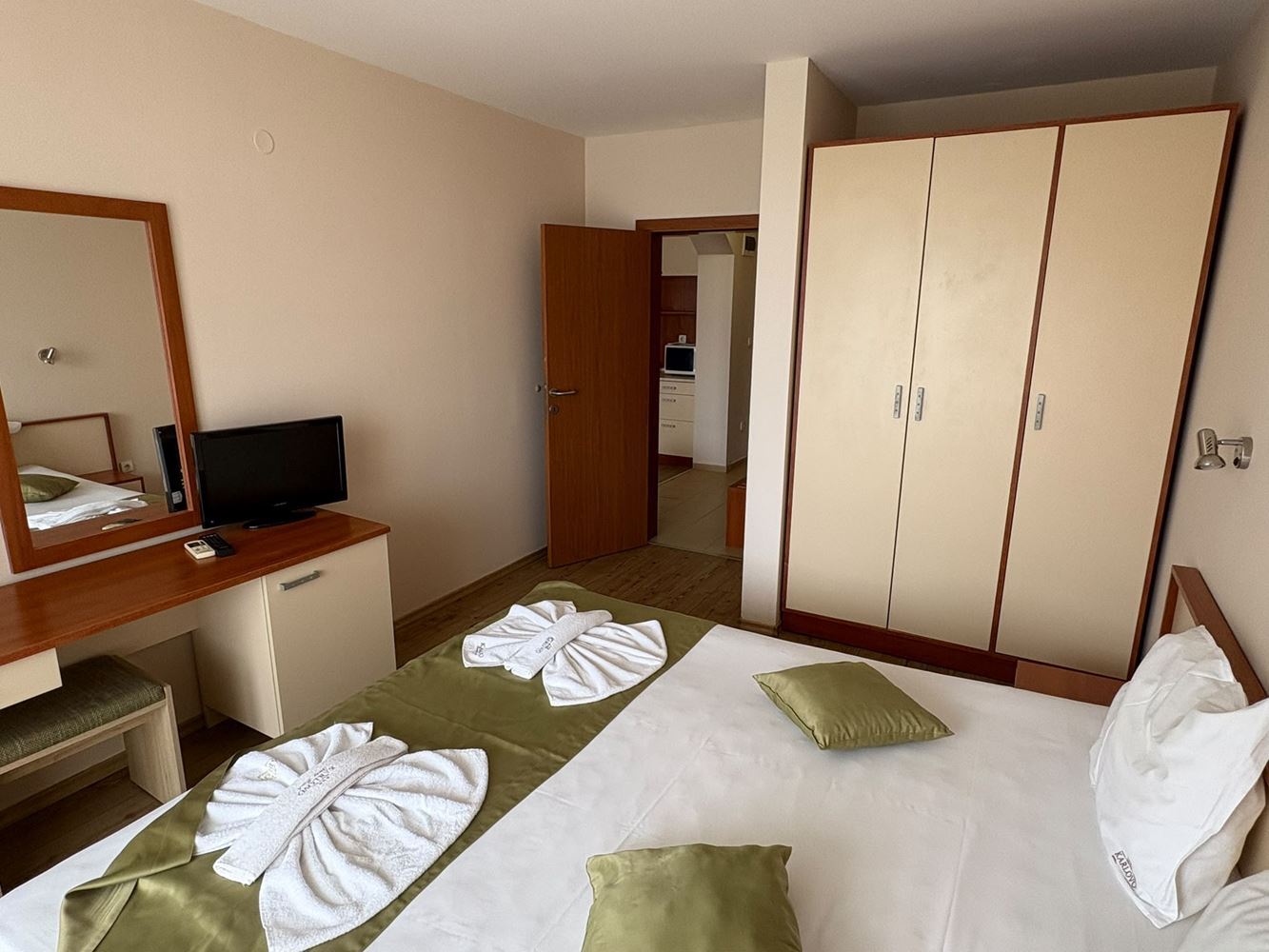 One-Bedroom Apartment 300 m from the Sea in Sunny Beach – Excellent Investment by the Sea