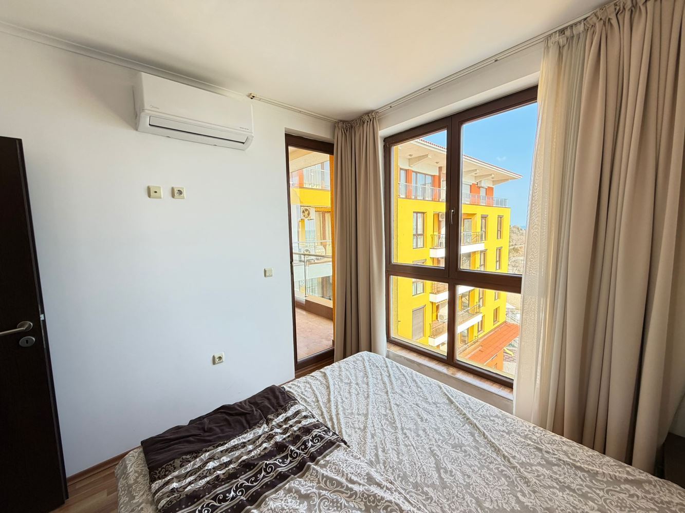 Three-room Apartment with Direct Sea Views on the First Line in Nessebar