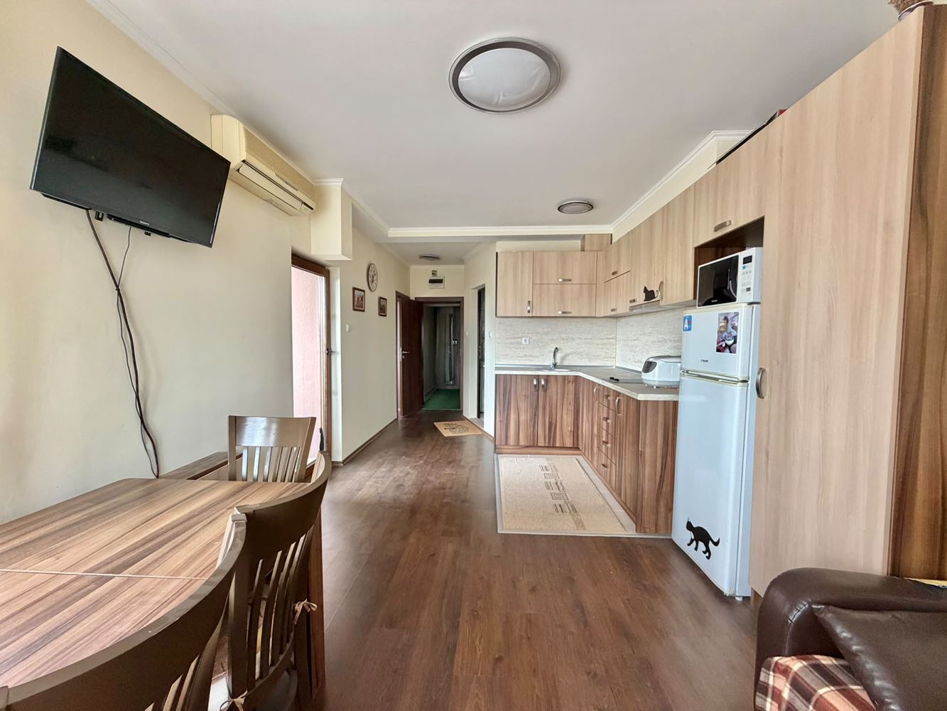 One-bedroom apartment with sea view and low maintenance fee in Ravda
