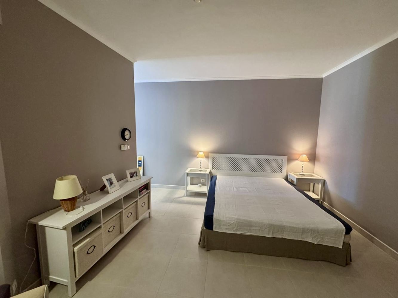 Luxury one-bedroom apartment in a prestigious first-line complex – comfort, style, and endless amenities