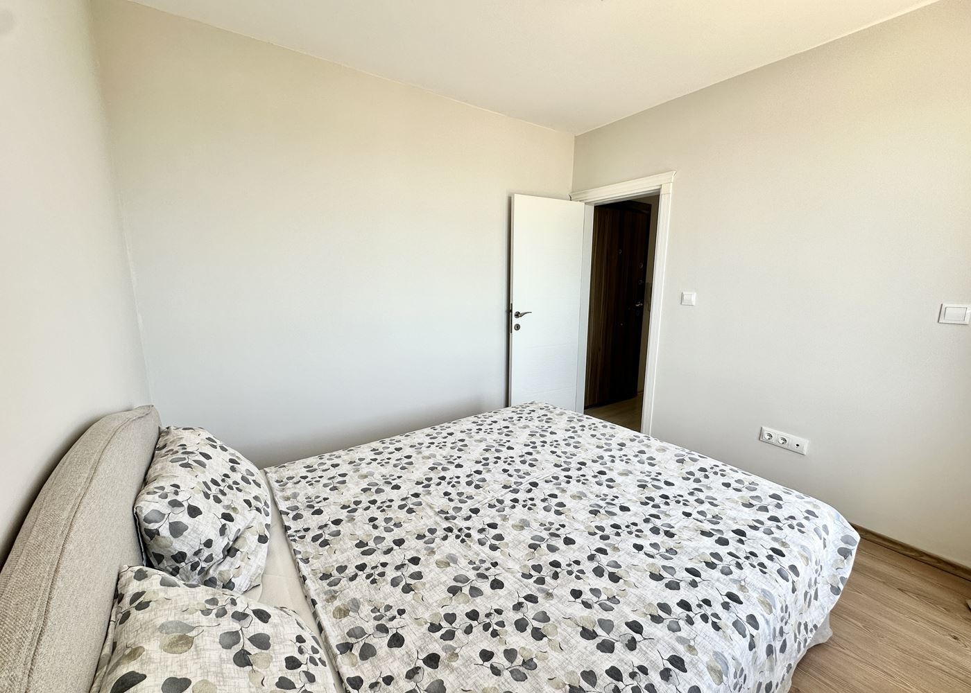 One-bedroom apartment on the first line with panoramic sea view in Nessebar