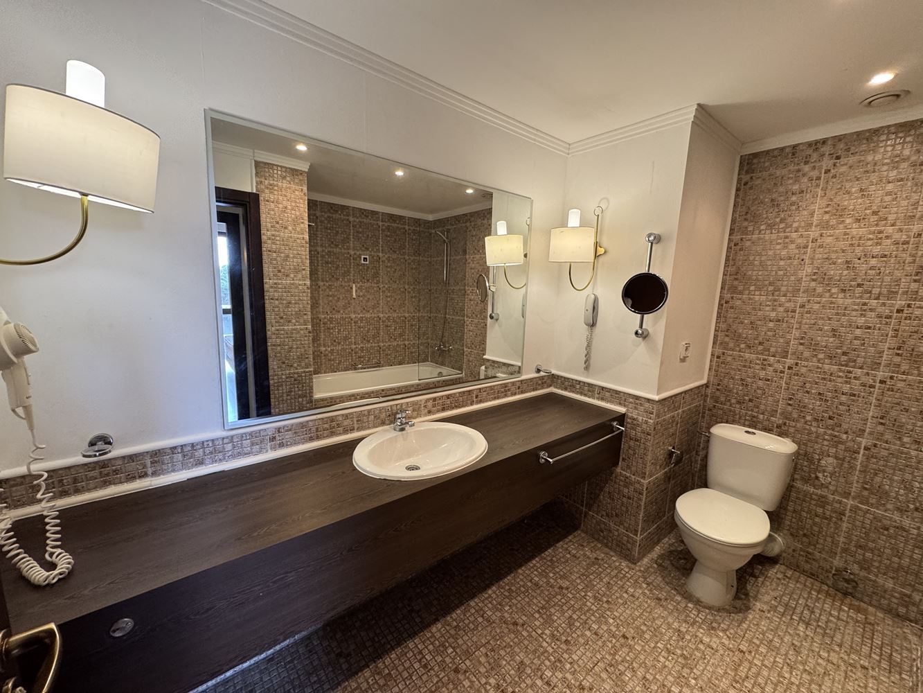 Spacious One-Bedroom Apartment with a Large Terrace, 50 Metres from the Beach in Sunny Beach