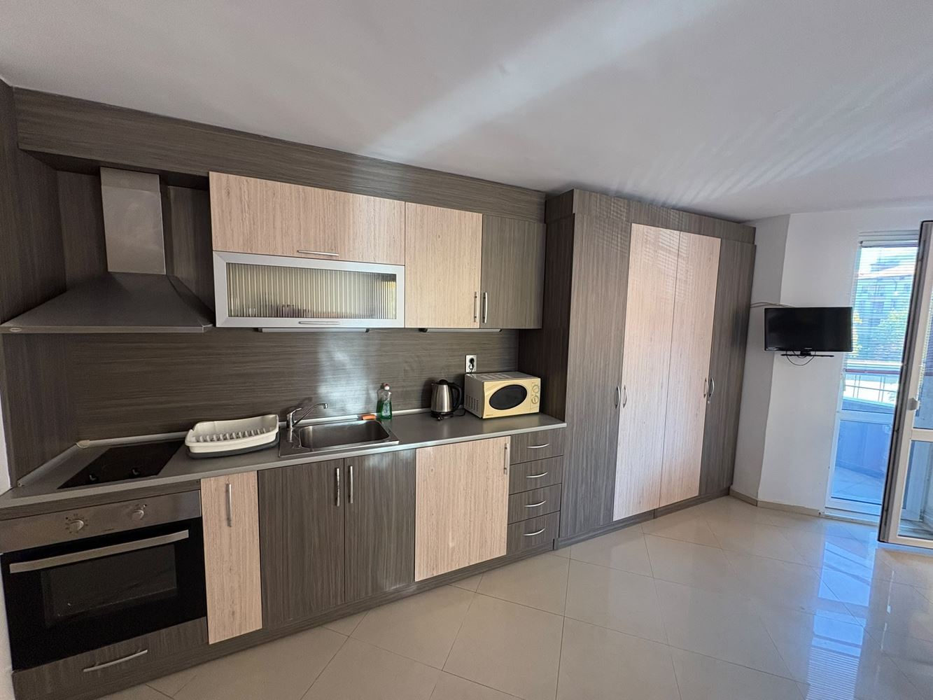 Pomorie – One-Bedroom Apartment in an Excellent Location, Just 400 Metres from the Sea