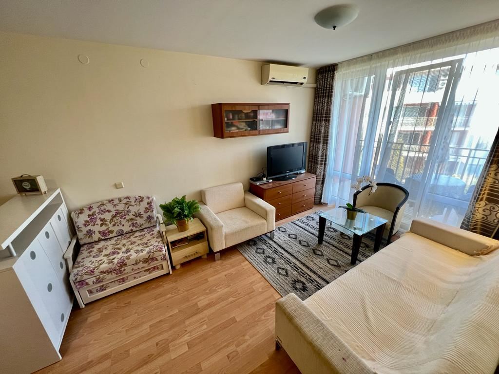 Apartment in a complex with a wide range of services