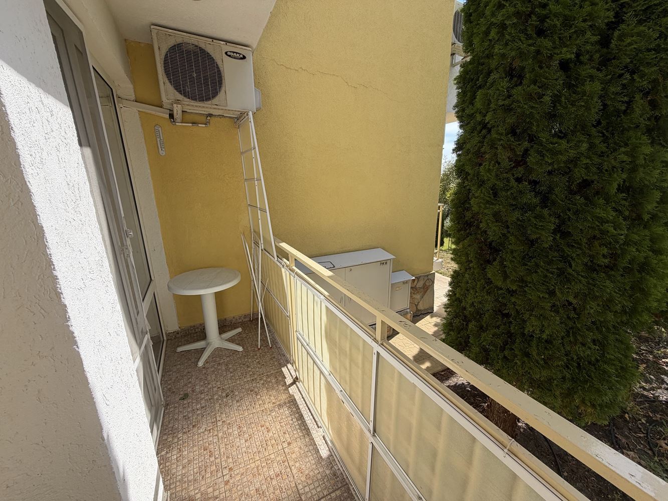 One-Bedroom Apartment with a Spacious Terrace and Sea View in Sveti Vlas – 300 Metres from the Beach
