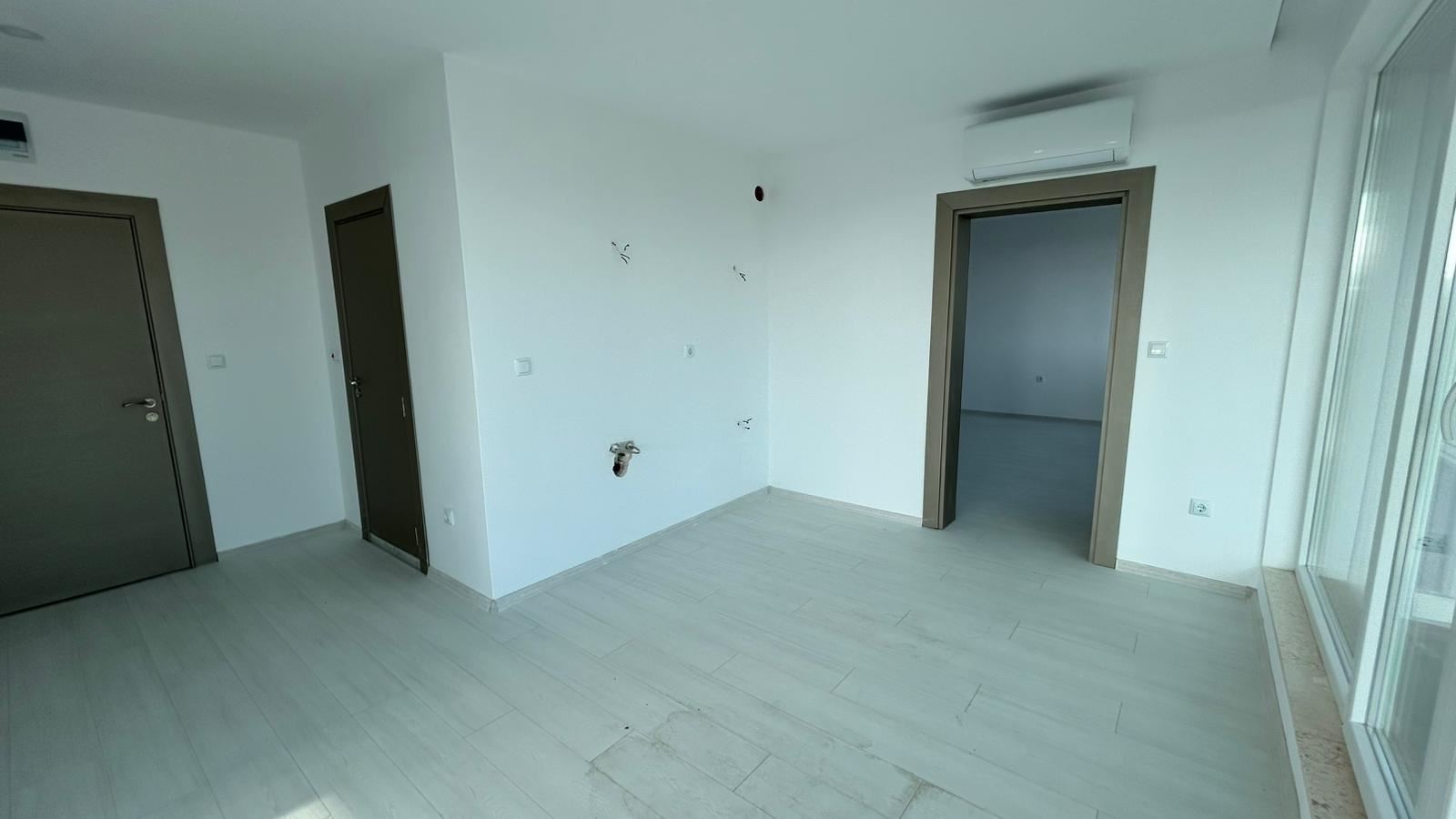 Sunny Beach – new two-bedroom apartment with large terrace and pool view
