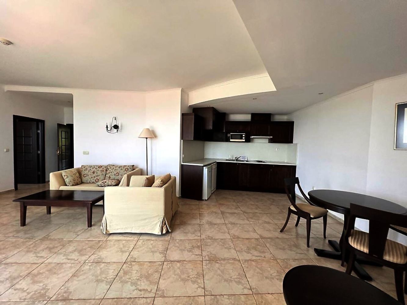 Wonderful One-Bedroom Apartment with Sea Views in a Luxury Seafront Complex in Obzor