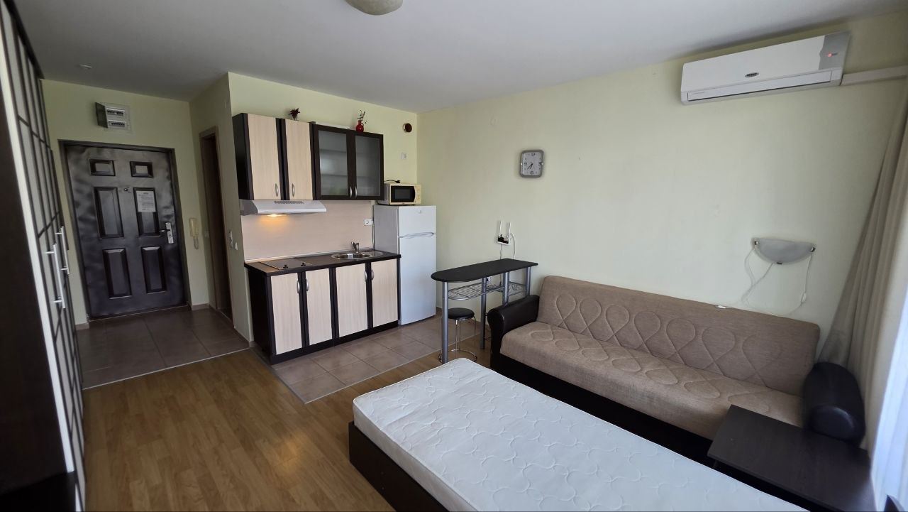 Practical and cozy studio in Sunny Beach – comfort and tranquility with a pool view