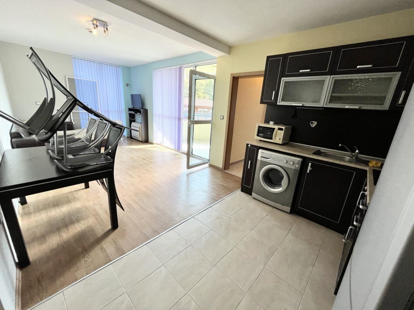 Spacious One-Bedroom Apartment with Pool View in an Excellent Maintained Complex in Pomorie