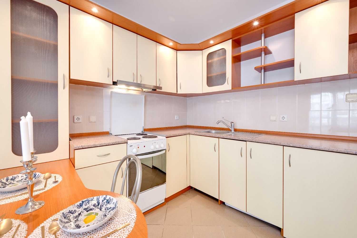 Spacious Apartment with Pool View in Sunny Beach – An Excellent Choice for Holidays and Investment