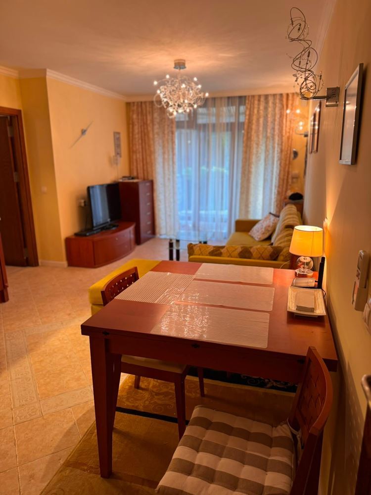Three-room apartment with sea view surrounded by pine trees – luxury and tranquillity on the first line in Sozopol
