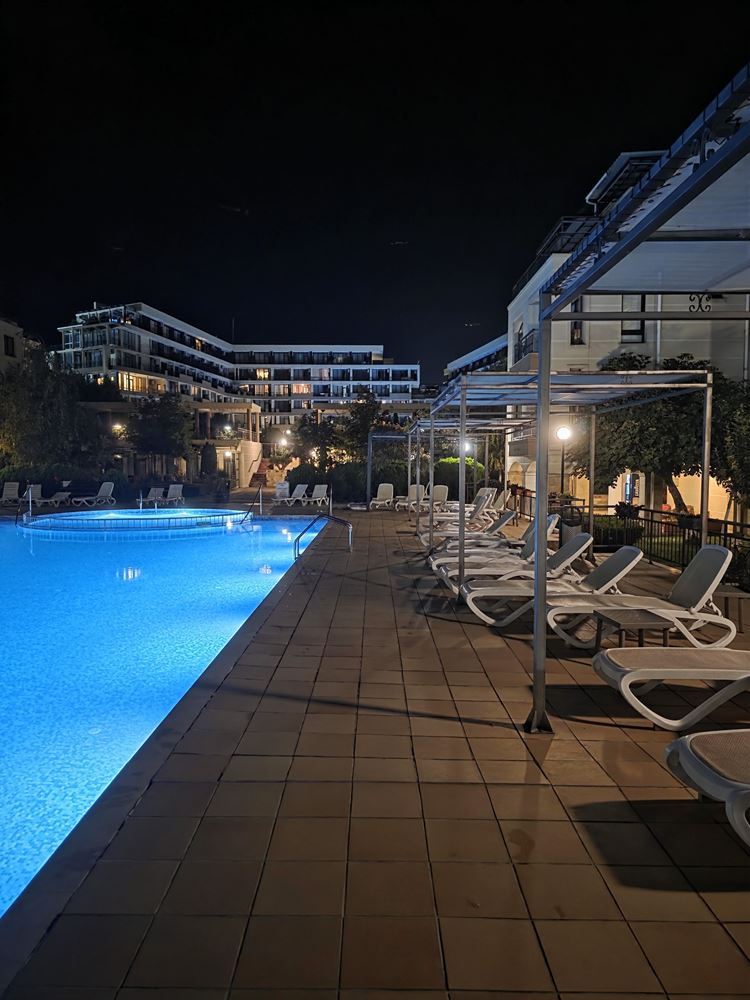 Sea Comfort with a Private Garden – One-Bedroom Apartment Just Steps from the Beach in Sveti Vlas