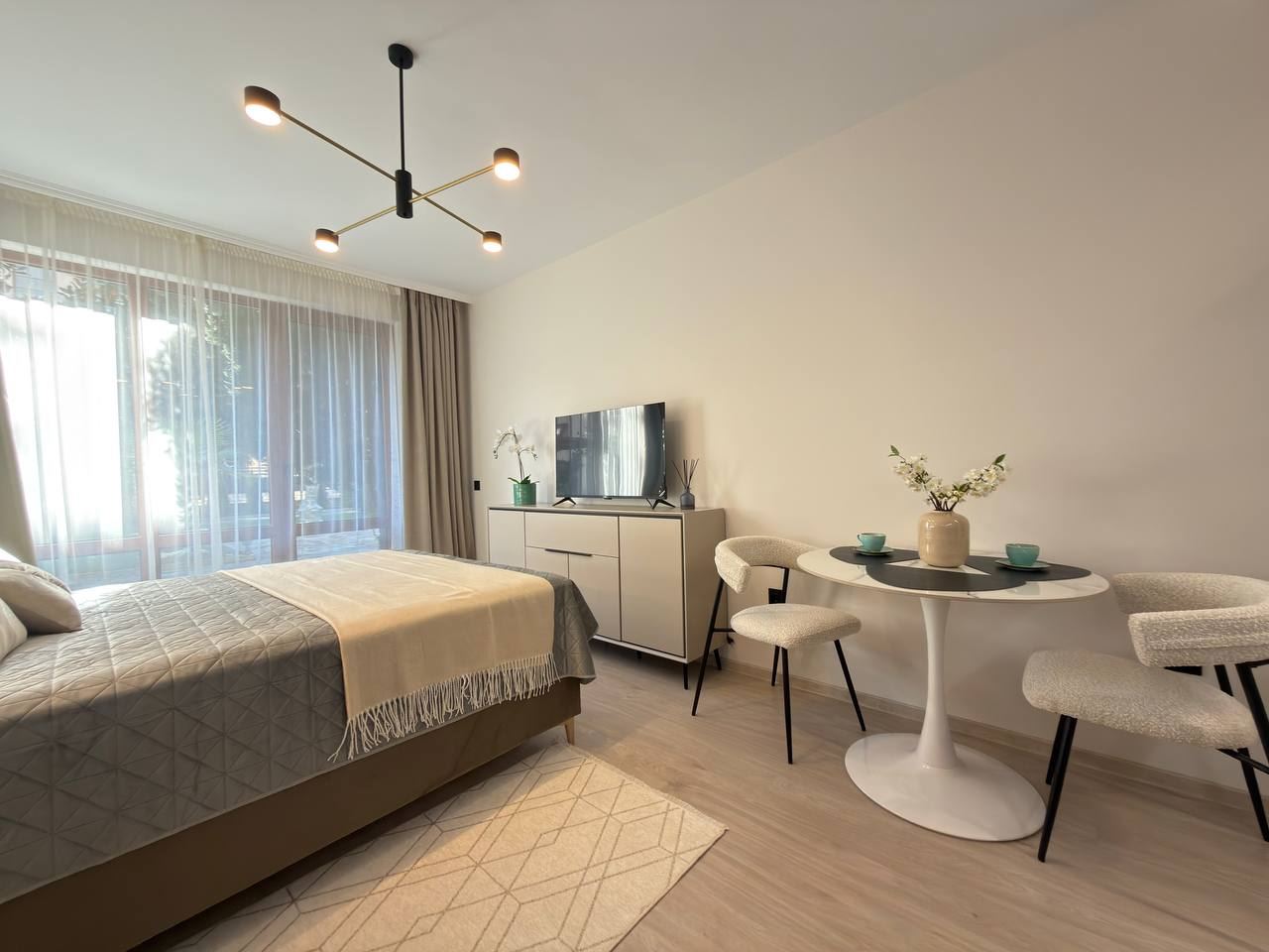 Stylish and cozy apartment with direct access to the pool – modern studio in a gated complex, 300 m from the sea