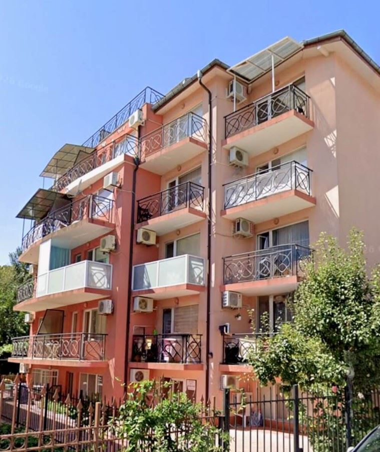 Spacious One-Bedroom Apartment 200 Meters from the Sea in Ravda – Comfortable Home by the Coast