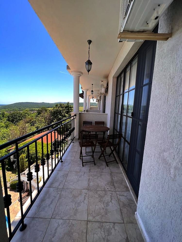 Wonderful One-Bedroom Apartment with Sea Views in a Luxury Seafront Complex in Obzor