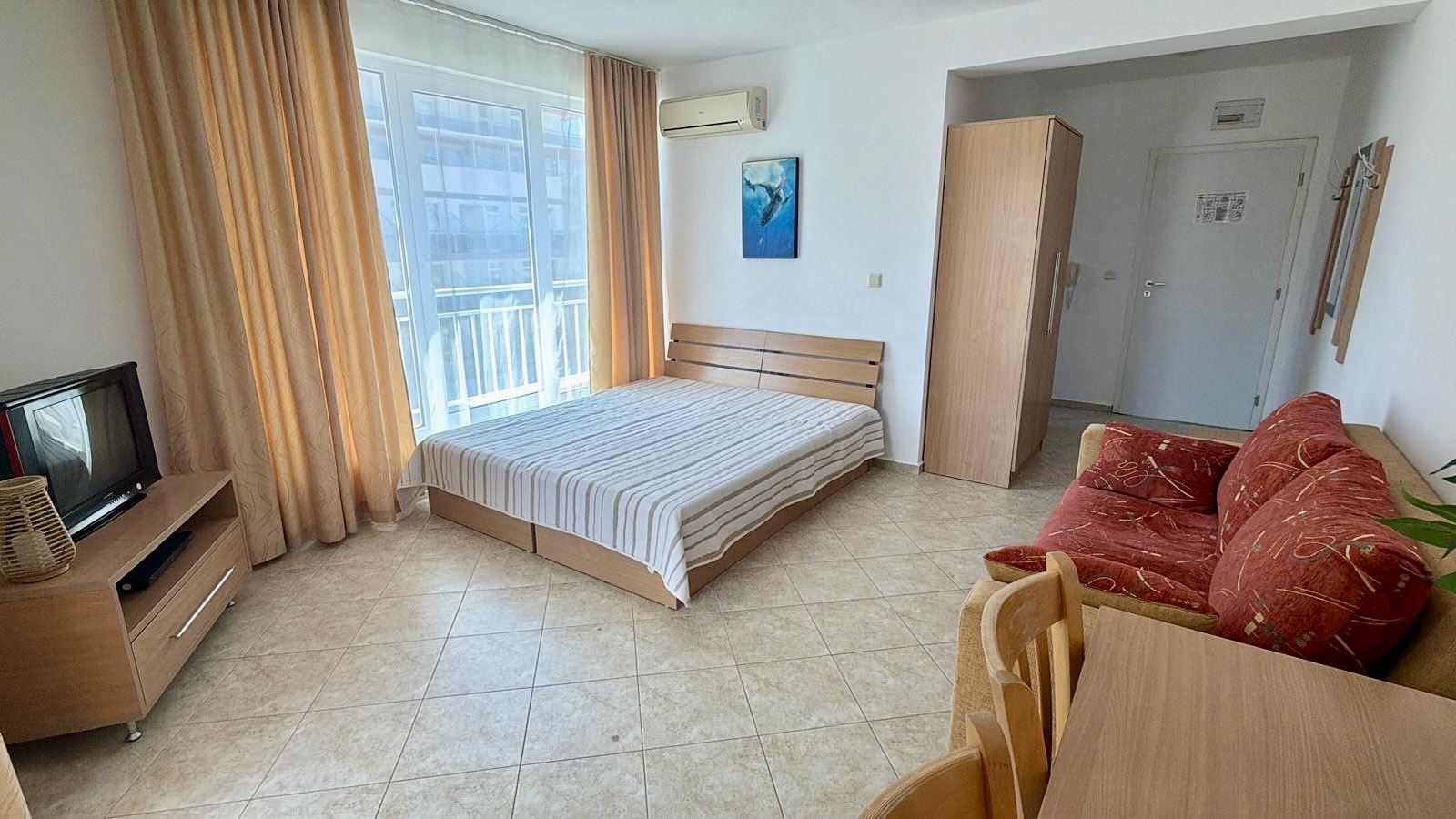 Spacious and fully furnished studio in a modern complex in Sunny Beach – an excellent property for living, holidays, and investment