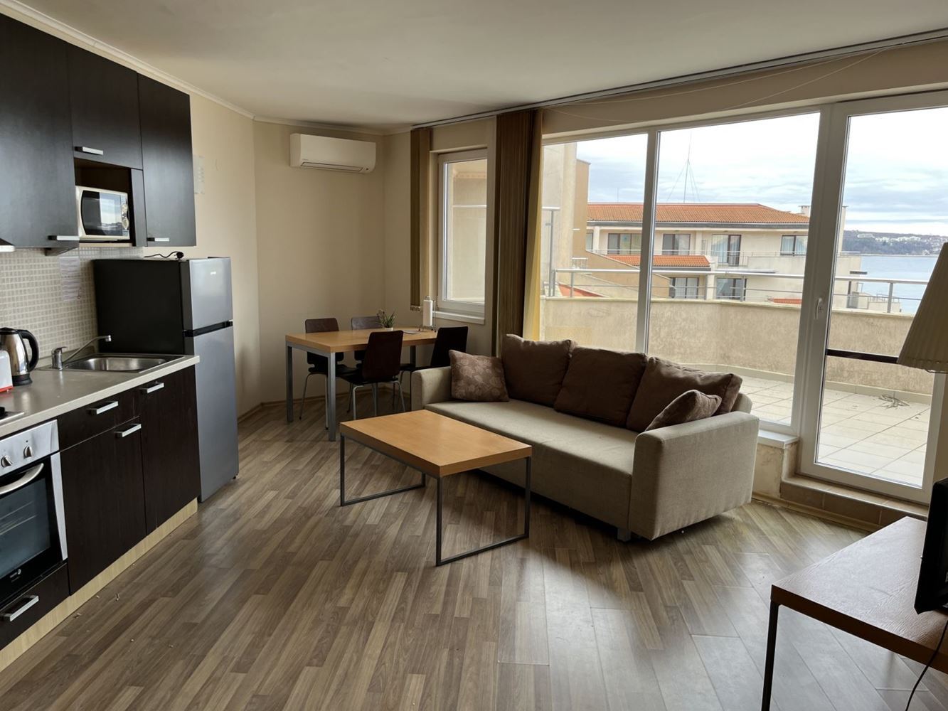 Obzor – furnished one-bedroom apartment on the first line with panoramic sea view