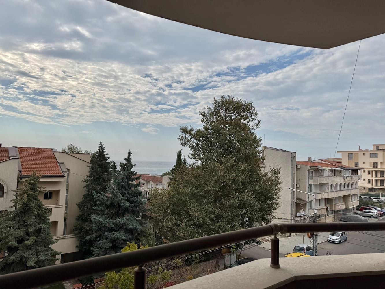 One-bedroom apartment with sea view and low maintenance fee in Ravda
