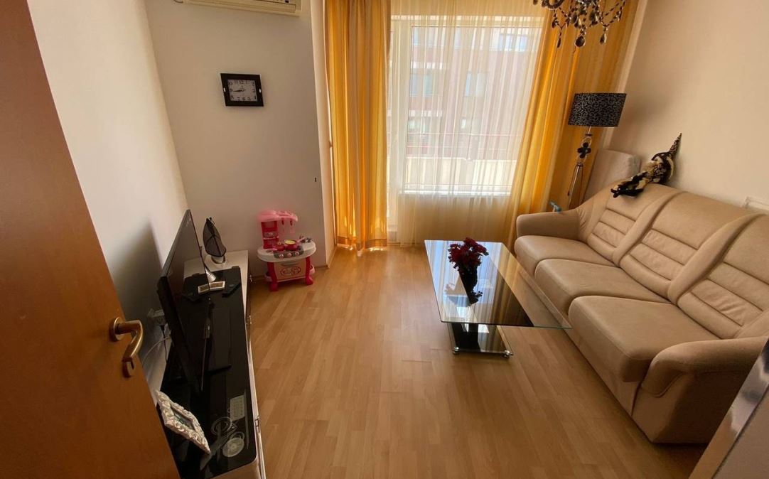 Two-bedroom apartment with sea view on the first line in Elenite – comfort, nature, and tranquility