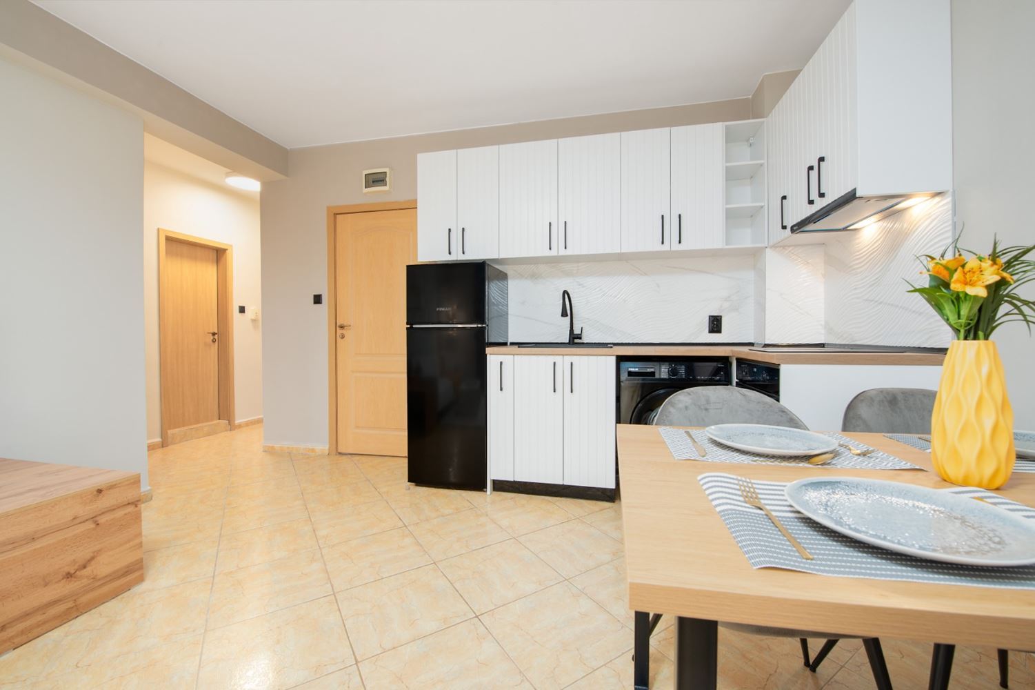 Stylishly renovated two-bedroom apartment in a well-maintained complex in Sunny Beach – comfort, tranquility and excellent location