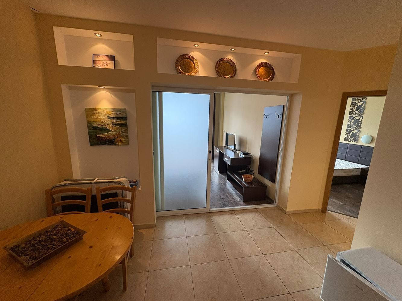 Two-bedroom apartment in Sunny Beach – spacious living, amenities and entertainment in a holiday complex