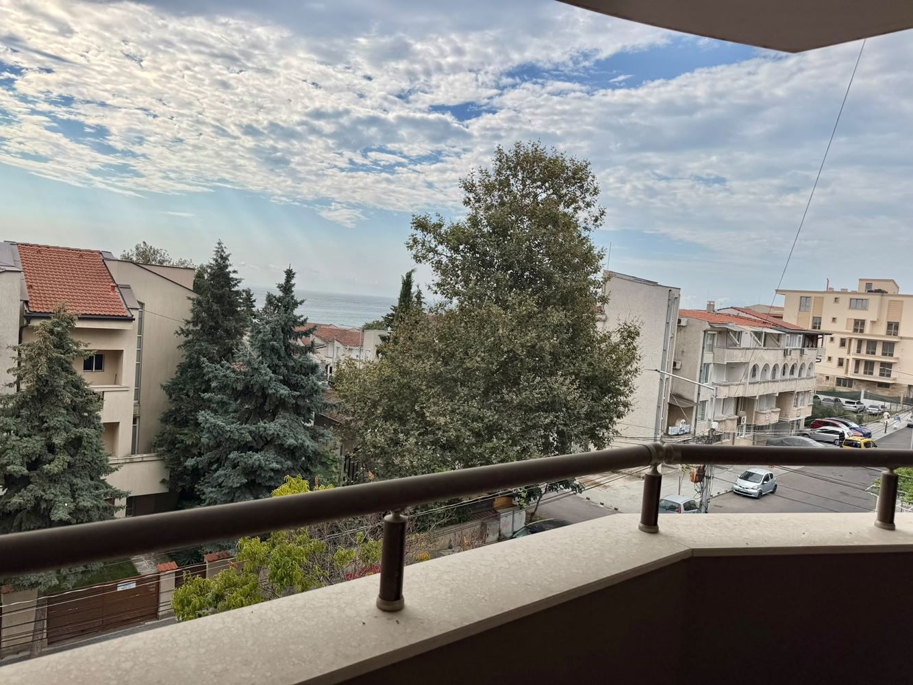 One-bedroom apartment with sea view and low maintenance fee in Ravda