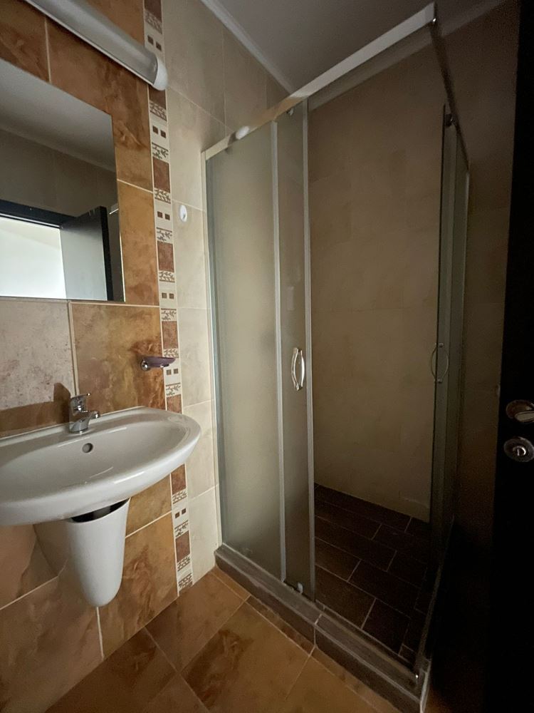 Stylish three-room apartment on the ground floor with a pool view – only 300 meters from the sea in Nessebar