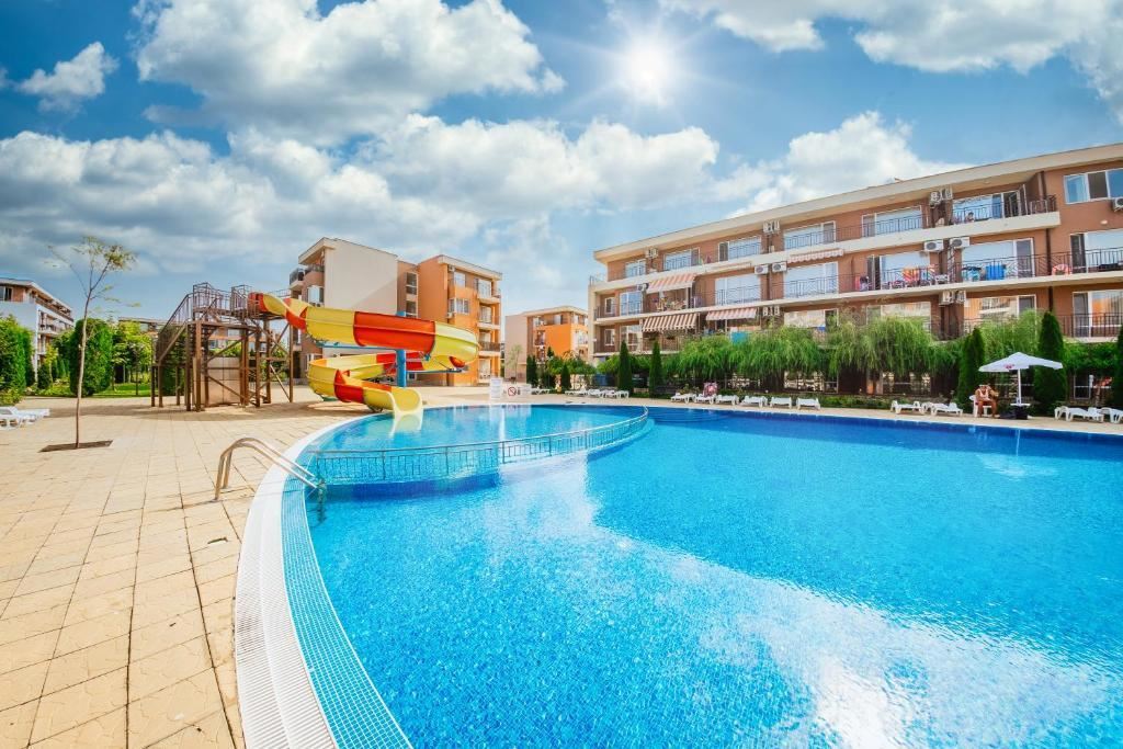Bright and Spacious Panoramic Studio in a Preferred Complex in Sunny Beach