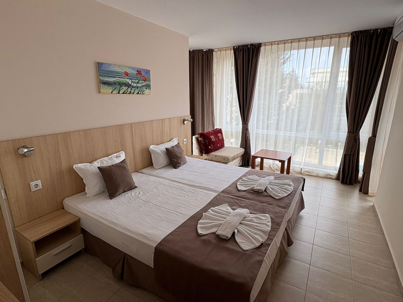 Two-Bedroom Apartment 300 Meters from the Beach in the Center of Sunny Beach