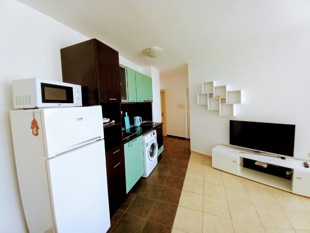 Spacious Two-Bedroom Apartment with Panoramic Sea Views in Sveti Vlas – Comfort, Tranquility, and an Excellent Location