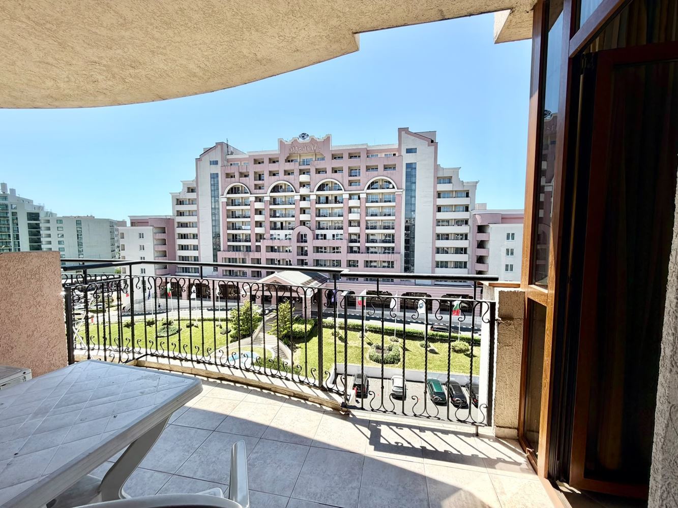 Spacious One-Bedroom Apartment with Sea View on the Second Line in Sunny Beach