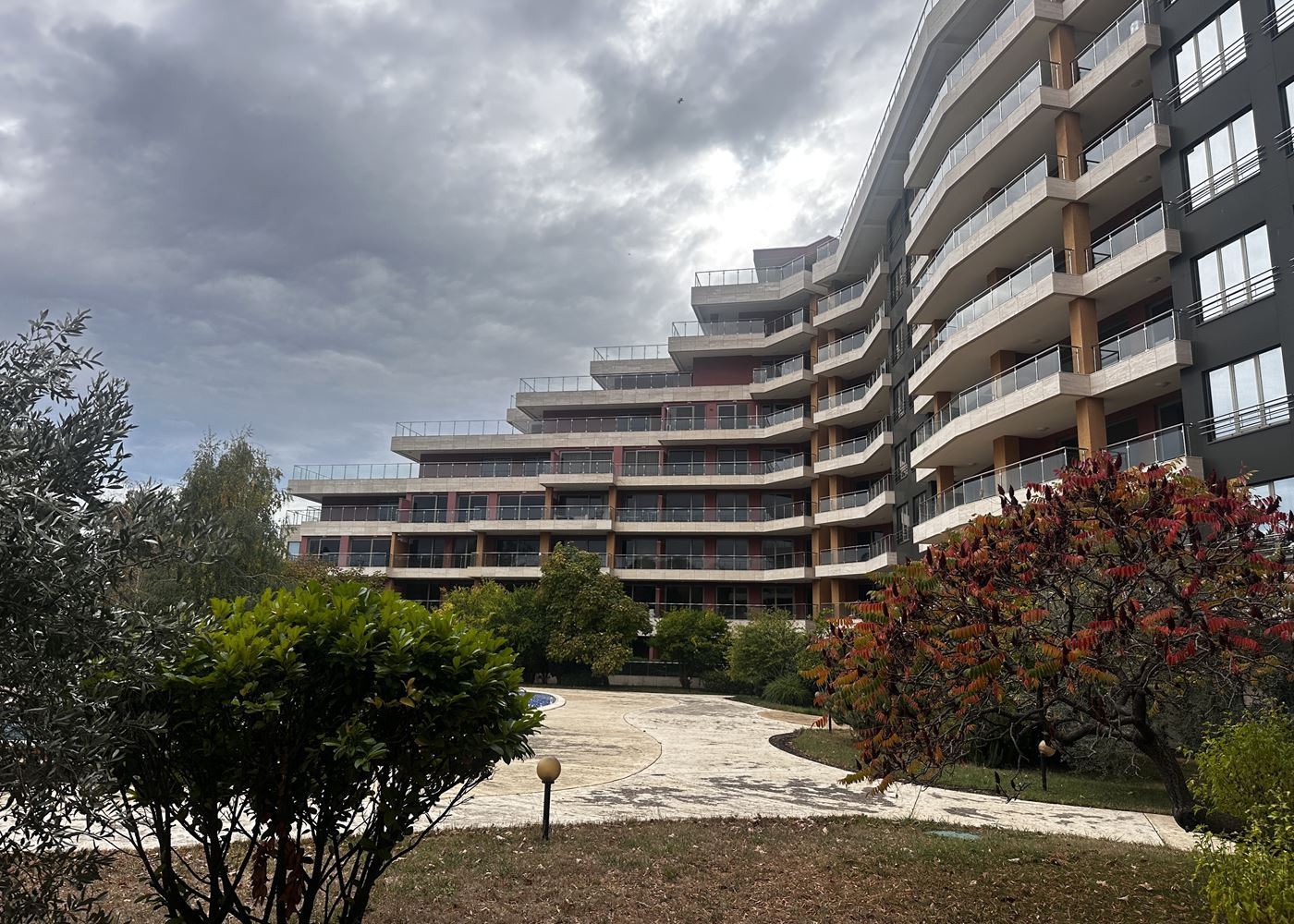 Spacious One-Bedroom Apartment in a Luxurious and Impressive Complex in Sunny Beach