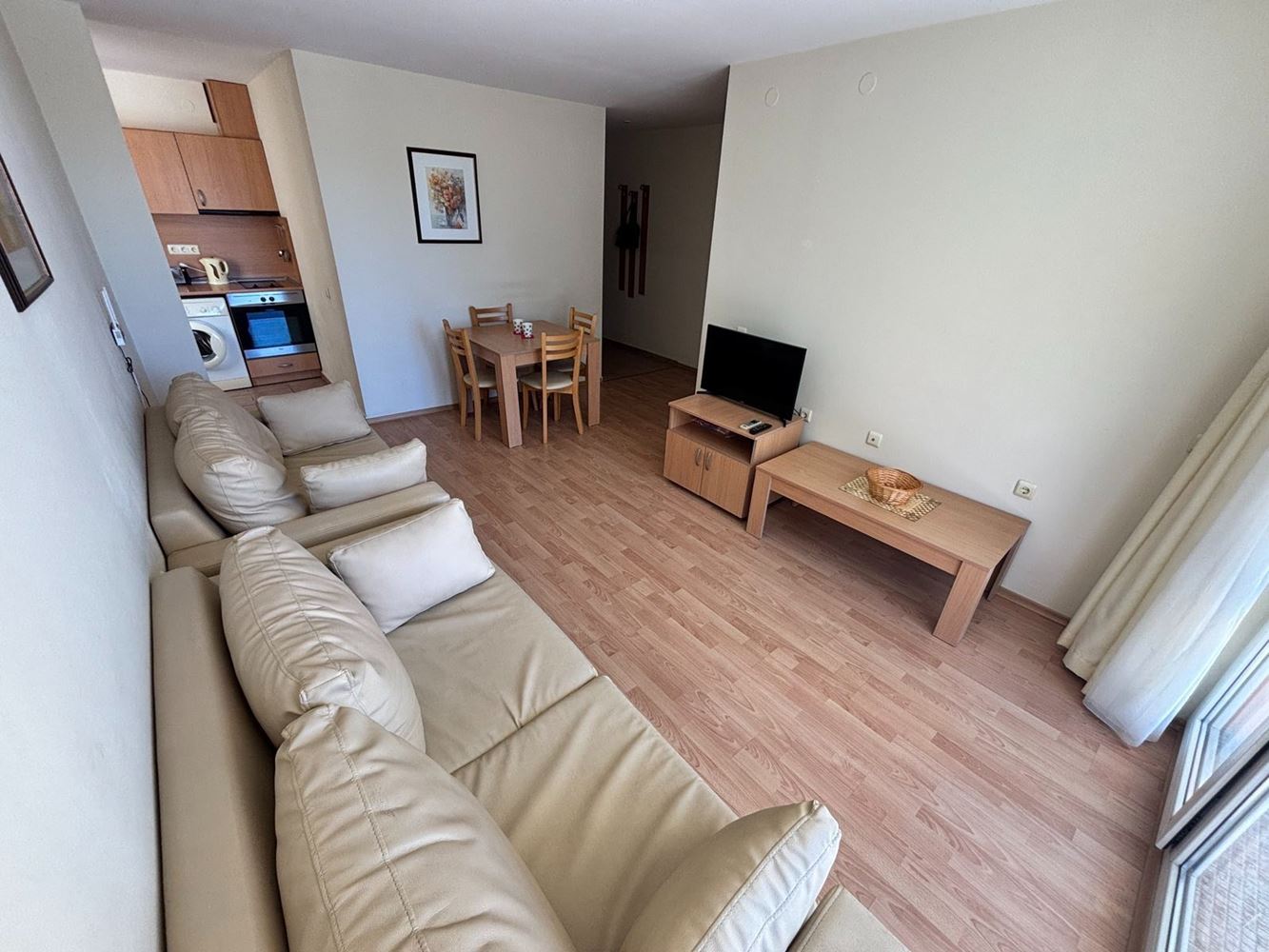 Apartment with a Beautiful Pool View in Sveti Vlas – Your Place for a Seaside Holiday